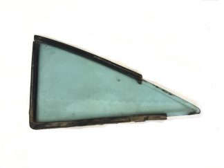 Bakre quarter window