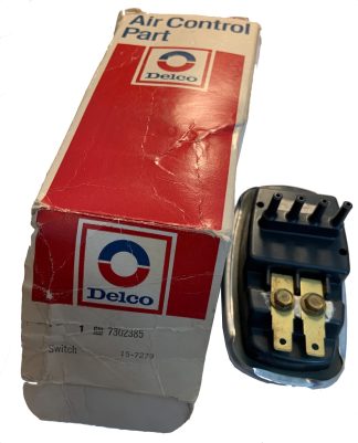 Masterswitch, vacuumkontakt. A/C.  GM 7302385  N.O.S.