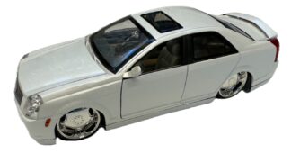 Modellbil Cadillac CTS 2002 Vit